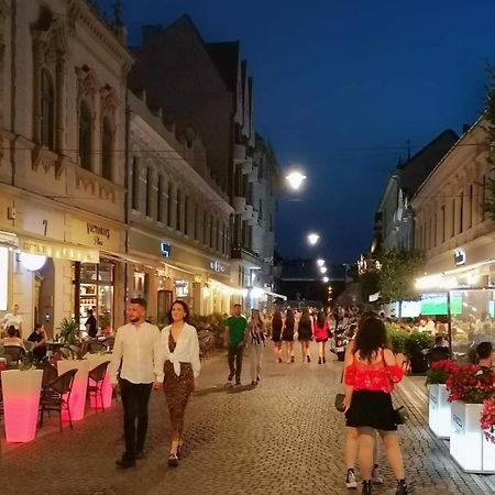 Central Designer Flat Oradea Exterior foto